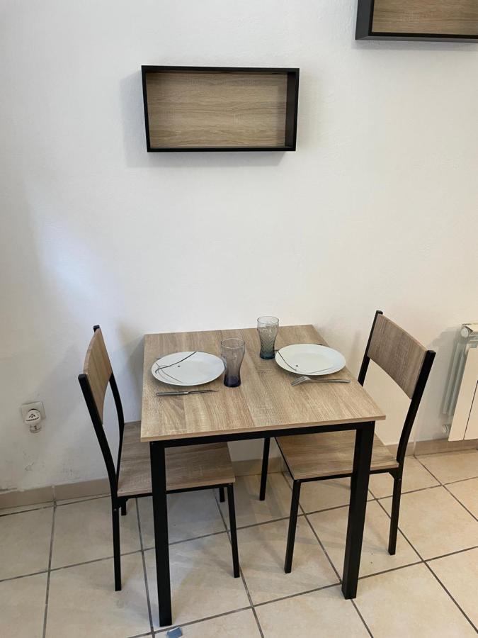 Studio Climatise Proche De Montpellier Et Des Plages Villeneuve-lès-Maguelonne Exteriör bild